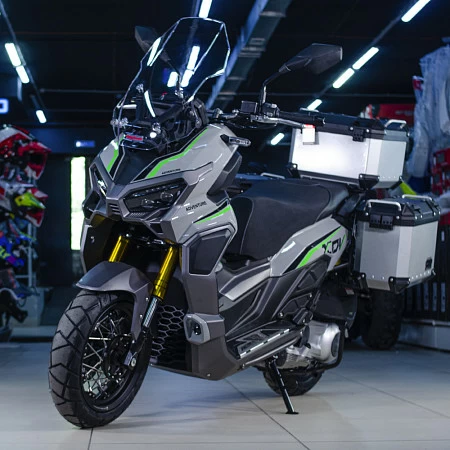 Скутер Regulmoto XDV ADVENTURE 300CC 4T в комплекте с кофрами (LJ300T-18) EFI (Серый)