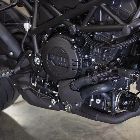Мотоцикл Benelli 752S (серый матовый)