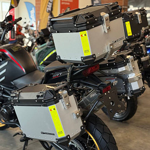 Комплект из 3х алюминиевых кофров для мотоцикла QJ 650X (крепления в комплекте)